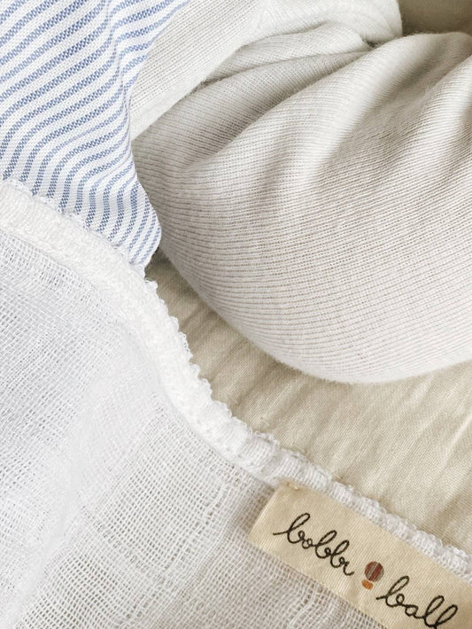 Muslin med hæklet rør - White Piping