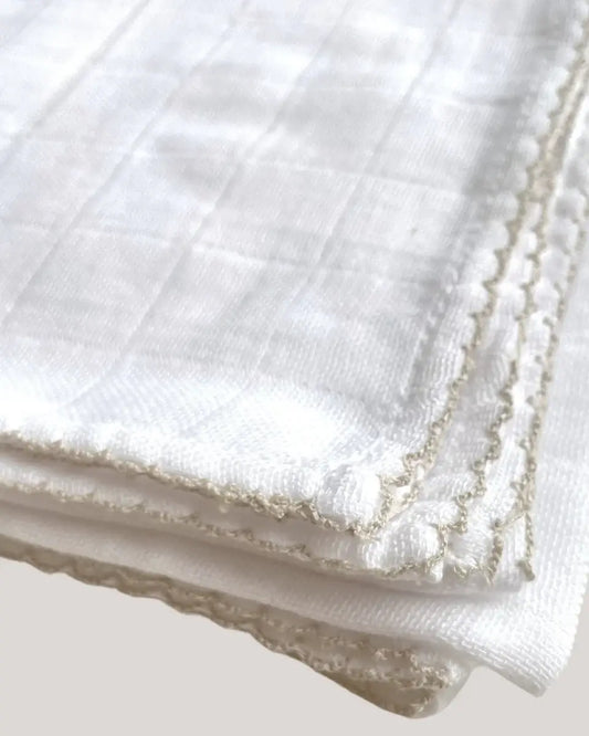 Muslin med hæklet rør - Oatmeal Piping