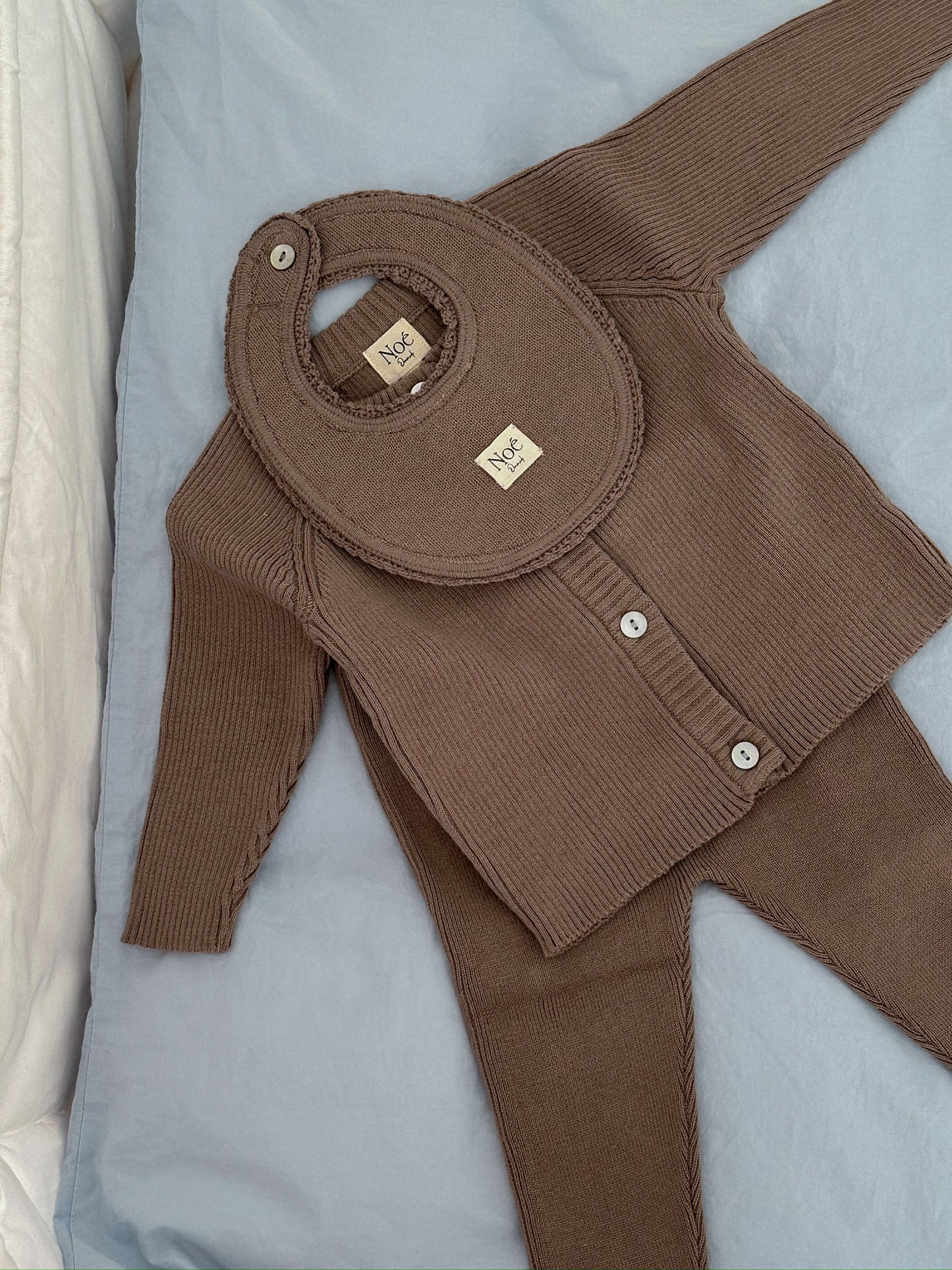 North Bib brown